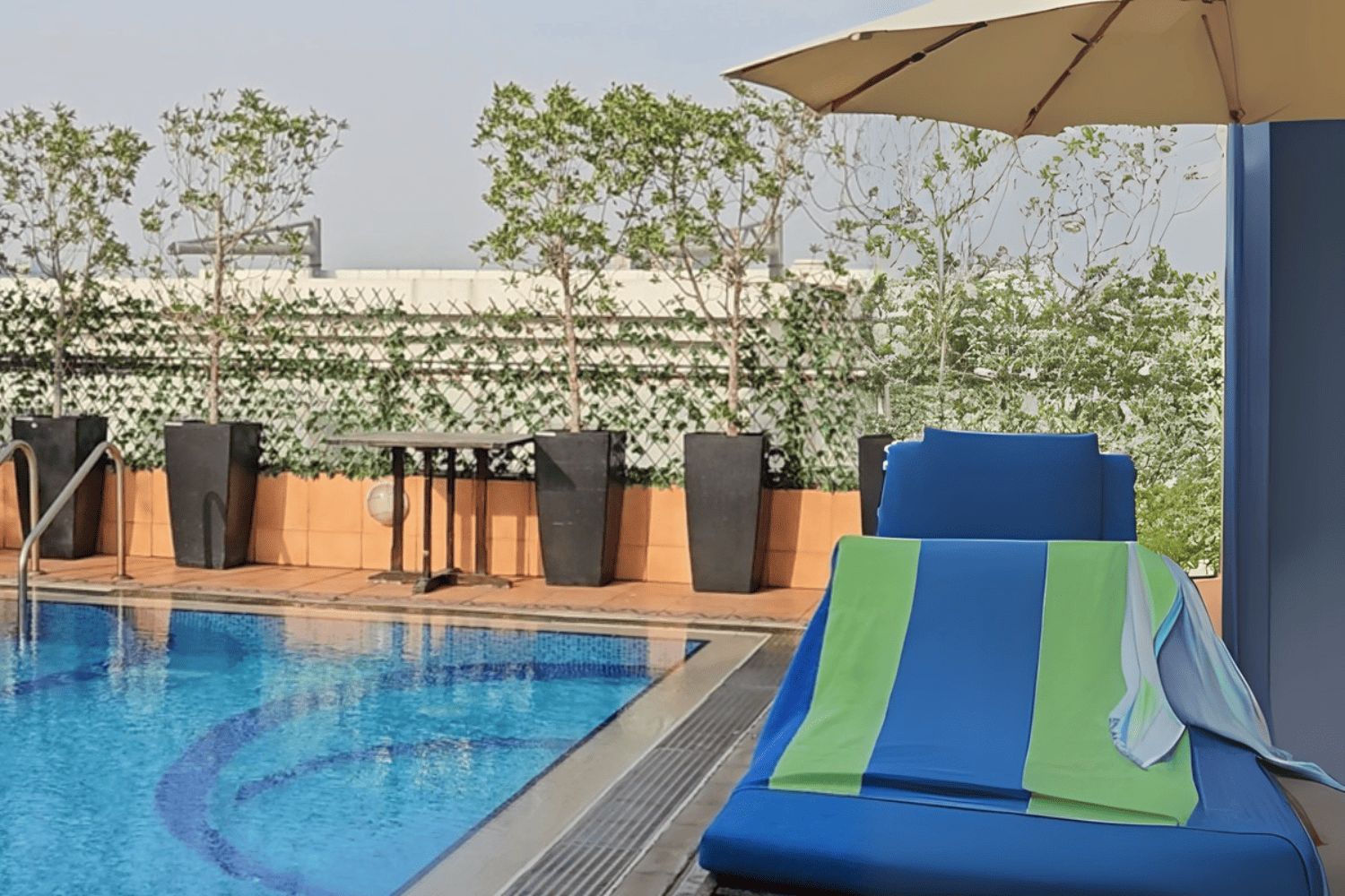 Rooftop-Swimming-Pool-1