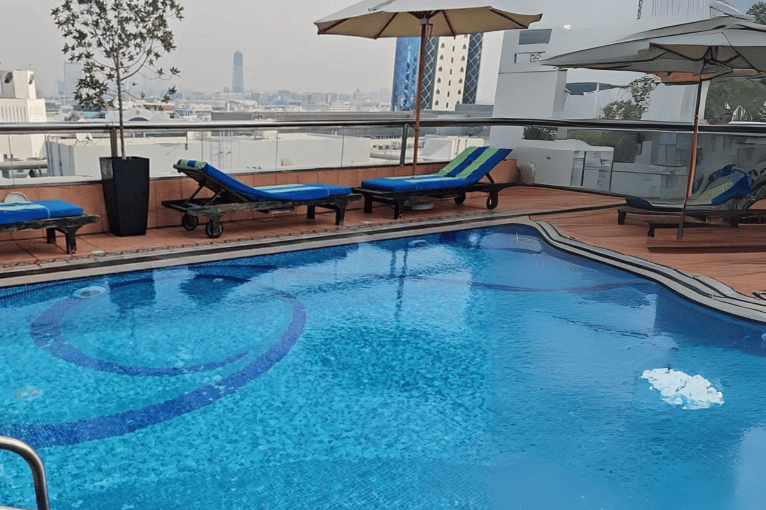 Rooftop-Swimming-Pool-2